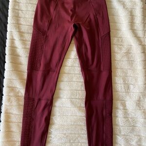 Maroon Textured Leggings